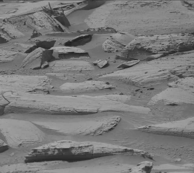 Sol 4121: Mast Camera (Mastcam)