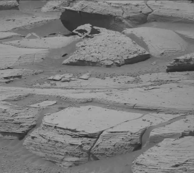 Sol 4121: Mast Camera (Mastcam)