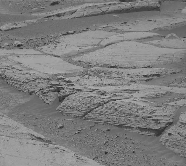 Sol 4121: Mast Camera (Mastcam)