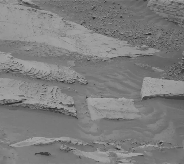 Sol 4121: Mast Camera (Mastcam)
