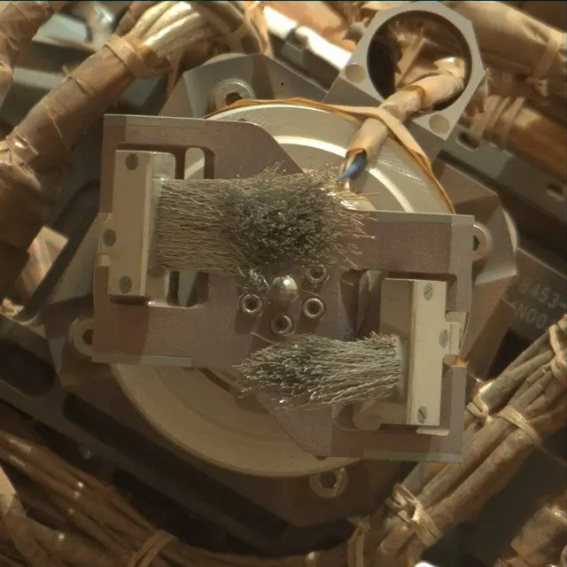 Sol 4123: Mast Camera (Mastcam)