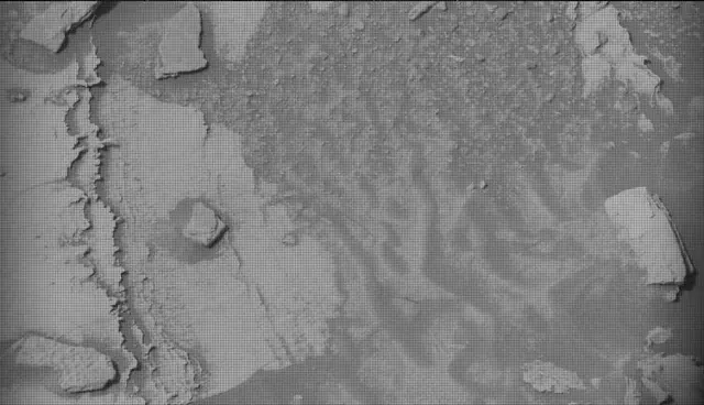 Sol 4127: Mast Camera (Mastcam)