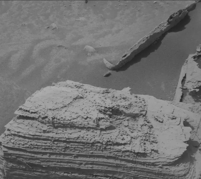 Sol 4127: Mast Camera (Mastcam)