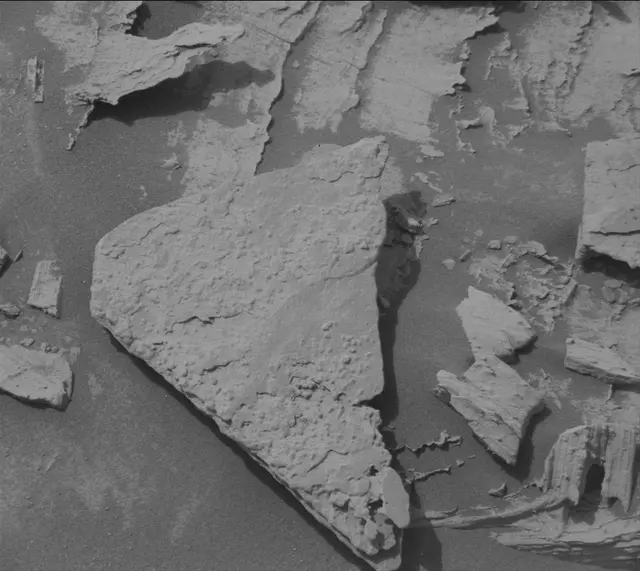 Sol 4127: Mast Camera (Mastcam)
