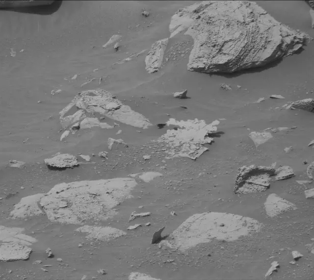 Sol 4127: Mast Camera (Mastcam)
