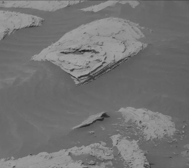 Sol 4127: Mast Camera (Mastcam)