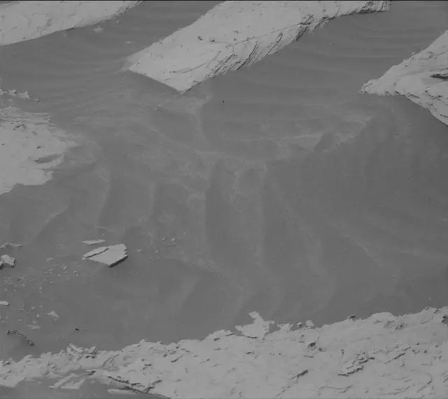 Sol 4127: Mast Camera (Mastcam)