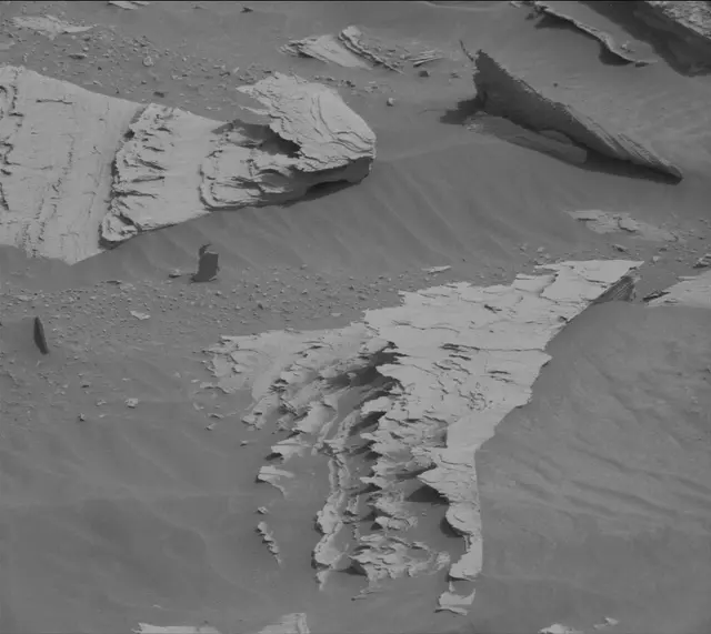 Sol 4128: Mast Camera (Mastcam)