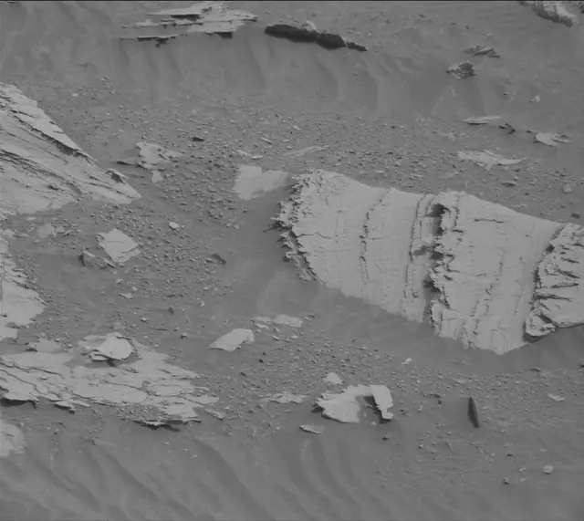 Sol 4128: Mast Camera (Mastcam)