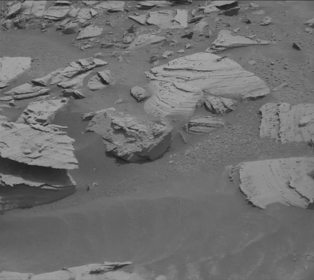 Sol 4128: Mast Camera (Mastcam)