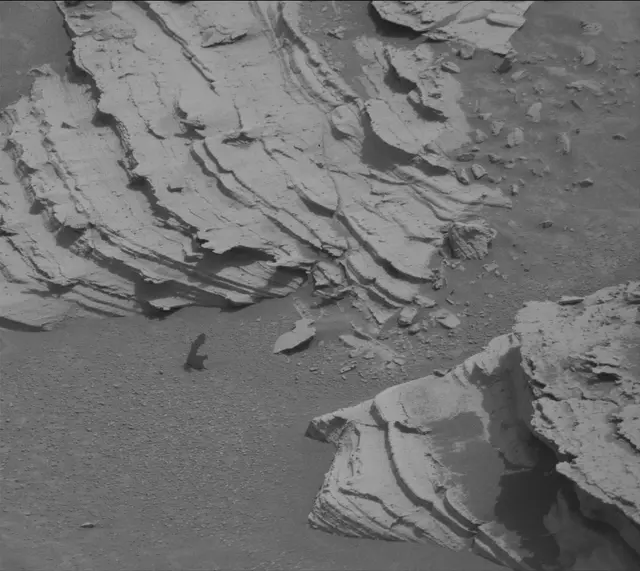 Sol 4128: Mast Camera (Mastcam)