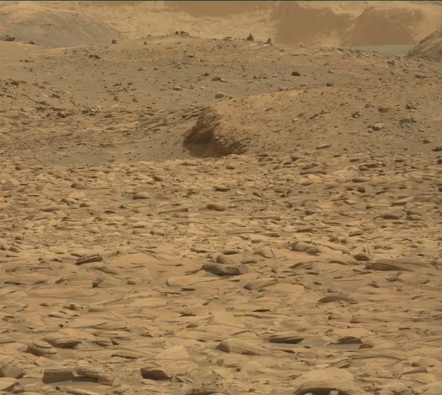 Sol 4128: Mast Camera (Mastcam)