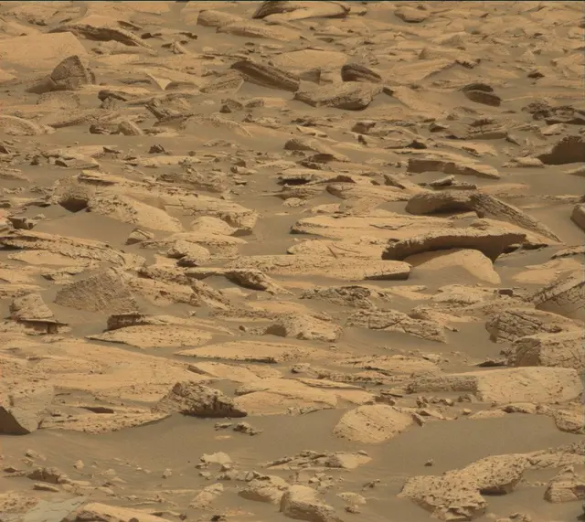 Sol 4128: Mast Camera (Mastcam)