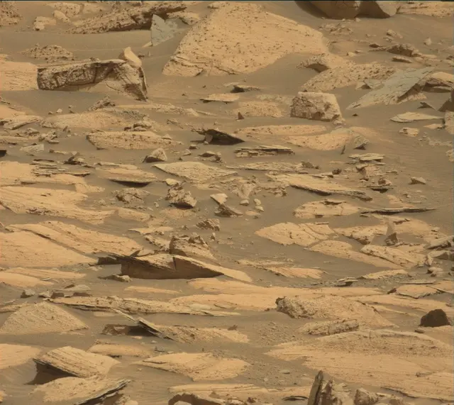 Sol 4128: Mast Camera (Mastcam)