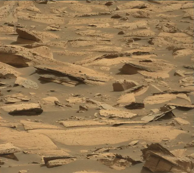 Sol 4128: Mast Camera (Mastcam)