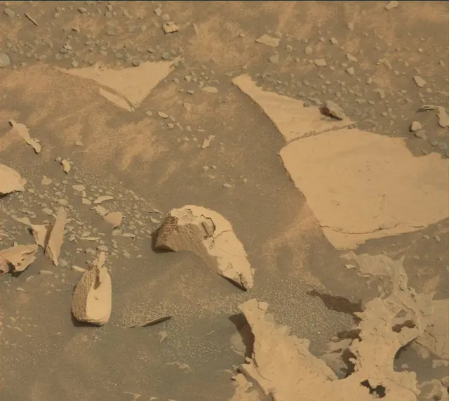Sol 4128: Mast Camera (Mastcam)
