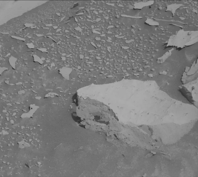 Sol 4128: Mast Camera (Mastcam)