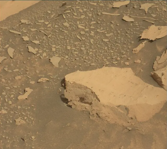 Sol 4128: Mast Camera (Mastcam)