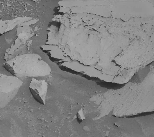 Sol 4128: Mast Camera (Mastcam)