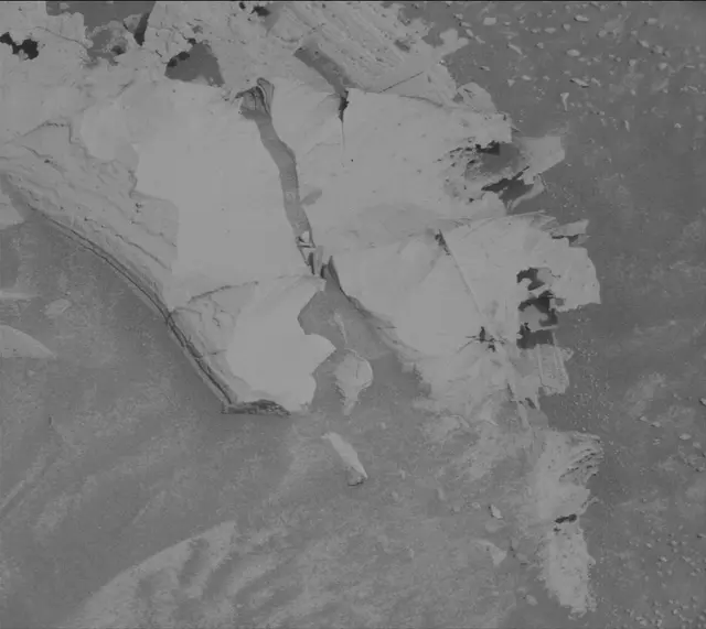 Sol 4128: Mast Camera (Mastcam)