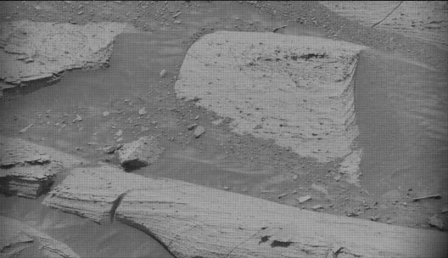 Sol 4130: Mast Camera (Mastcam)