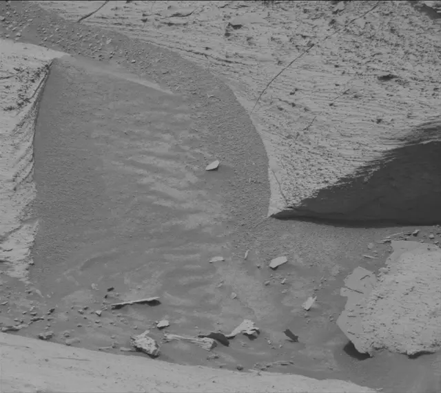 Sol 4130: Mast Camera (Mastcam)