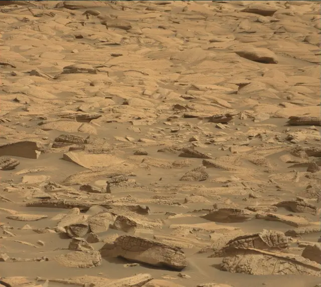 Sol 4130: Mast Camera (Mastcam)