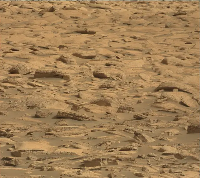 Sol 4130: Mast Camera (Mastcam)