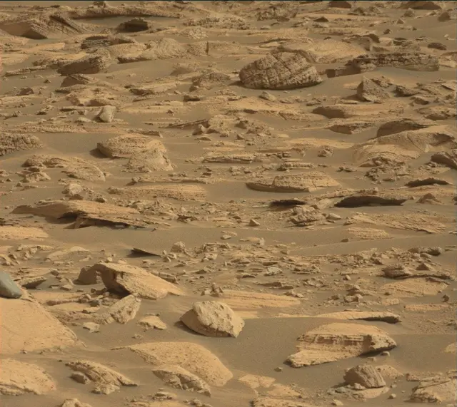 Sol 4130: Mast Camera (Mastcam)