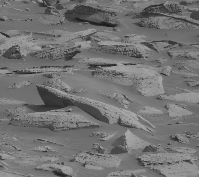 Sol 4130: Mast Camera (Mastcam)