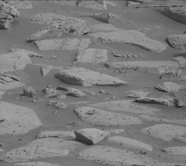 Sol 4130: Mast Camera (Mastcam)
