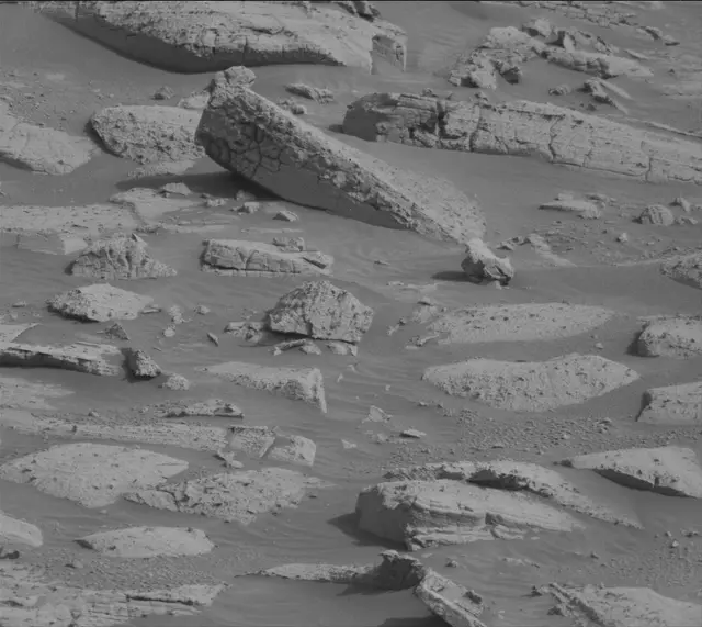 Sol 4130: Mast Camera (Mastcam)