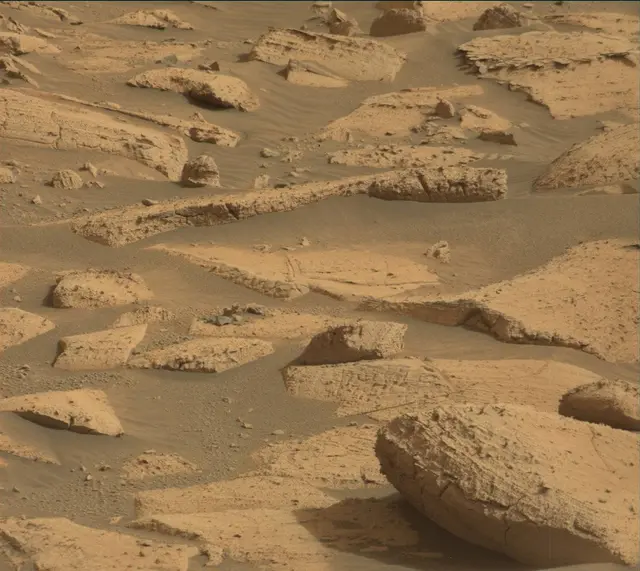 Sol 4130: Mast Camera (Mastcam)