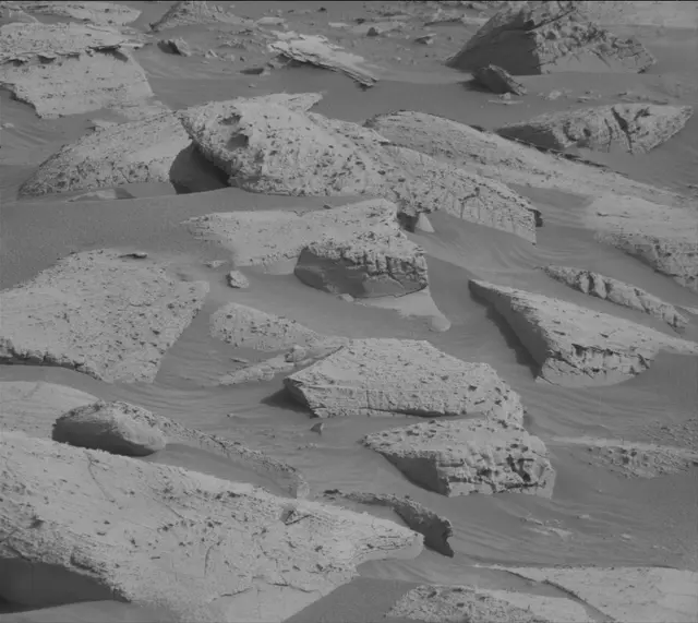 Sol 4130: Mast Camera (Mastcam)