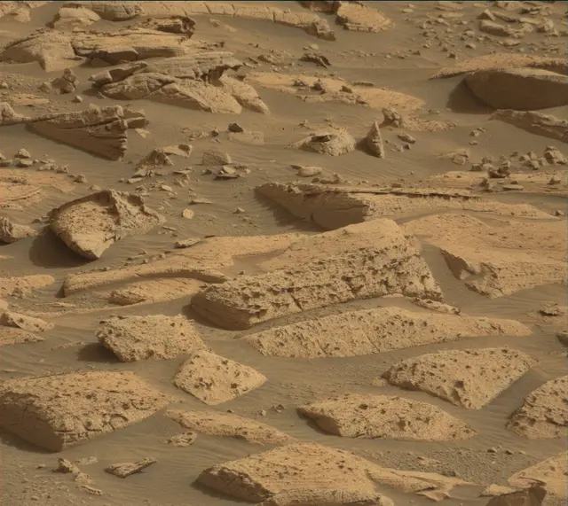 Sol 4130: Mast Camera (Mastcam)