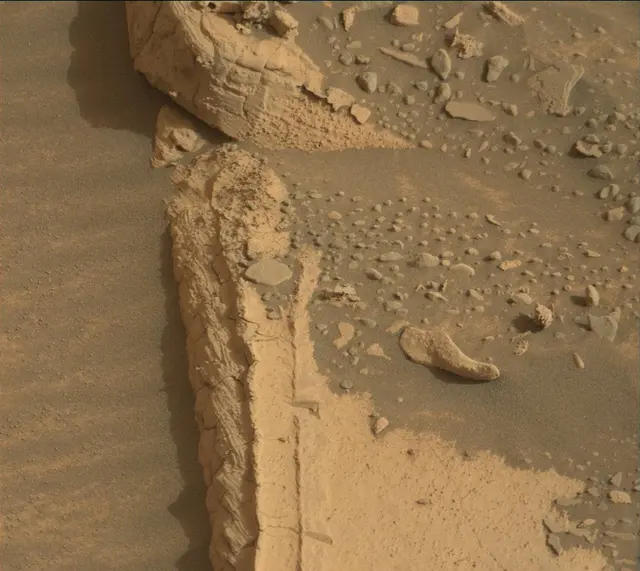 Sol 4130: Mast Camera (Mastcam)