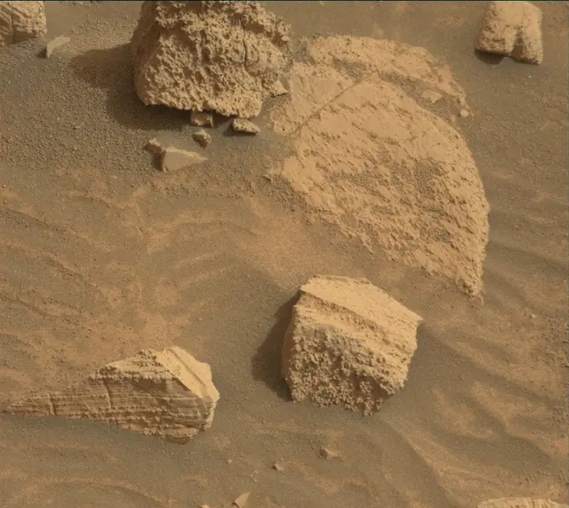 Sol 4130: Mast Camera (Mastcam)