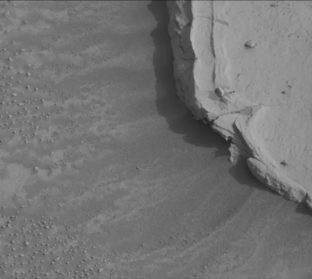 Sol 4130: Mast Camera (Mastcam)