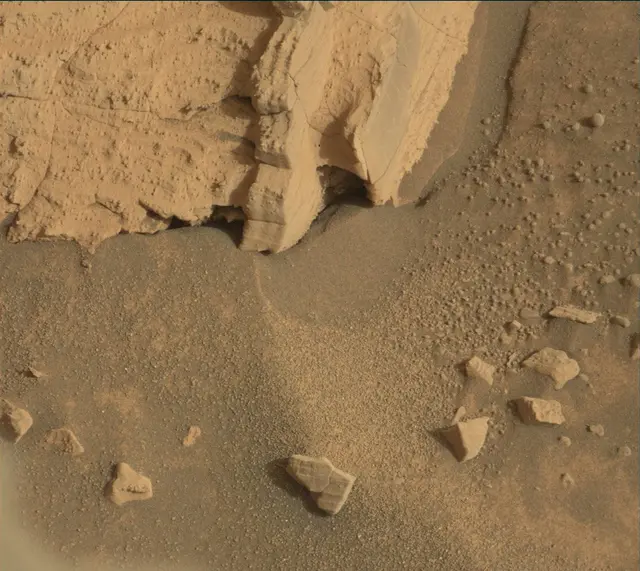 Sol 4130: Mast Camera (Mastcam)