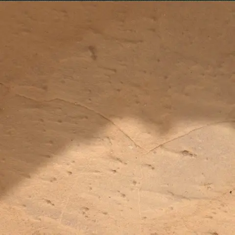 Sol 4130: Mars Hand Lens Imager (MAHLI)
