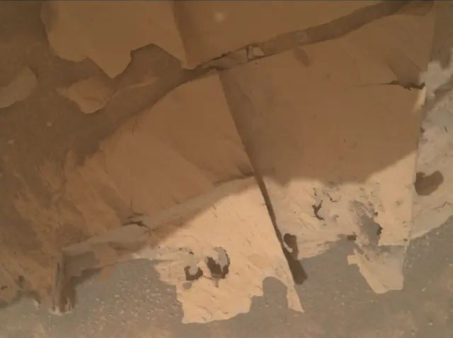 Sol 4130: Mars Hand Lens Imager (MAHLI)