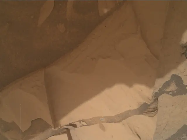 Sol 4130: Mars Hand Lens Imager (MAHLI)