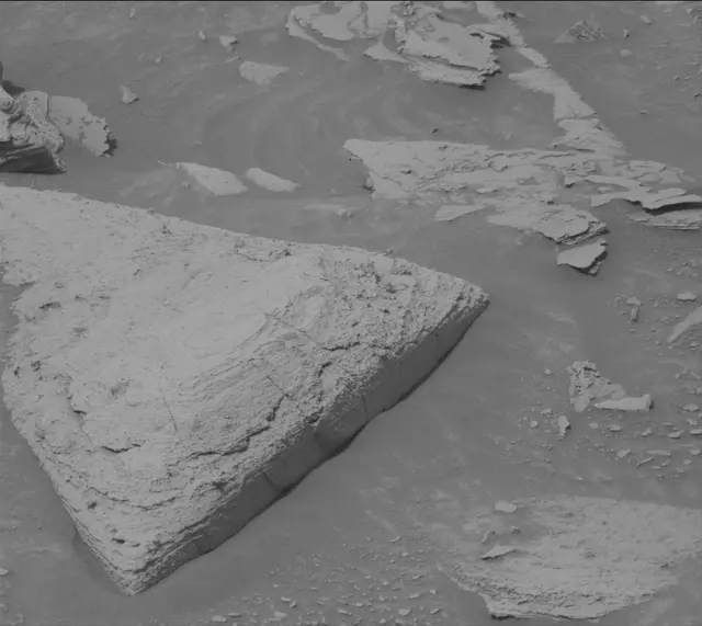 Sol 4132: Mast Camera (Mastcam)