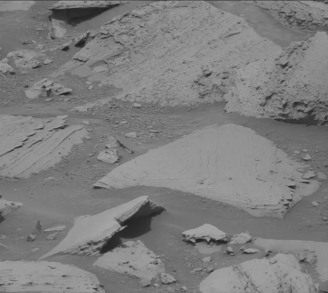 Sol 4132: Mast Camera (Mastcam)