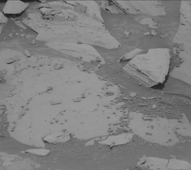 Sol 4132: Mast Camera (Mastcam)