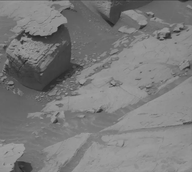Sol 4132: Mast Camera (Mastcam)