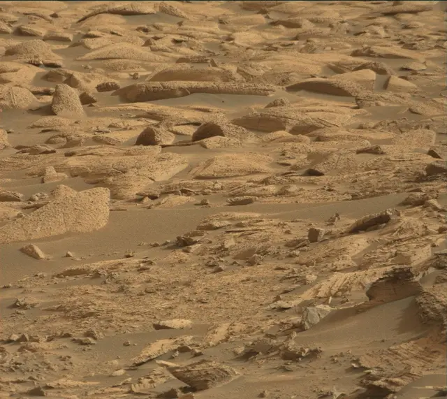 Sol 4132: Mast Camera (Mastcam)