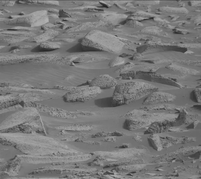 Sol 4132: Mast Camera (Mastcam)