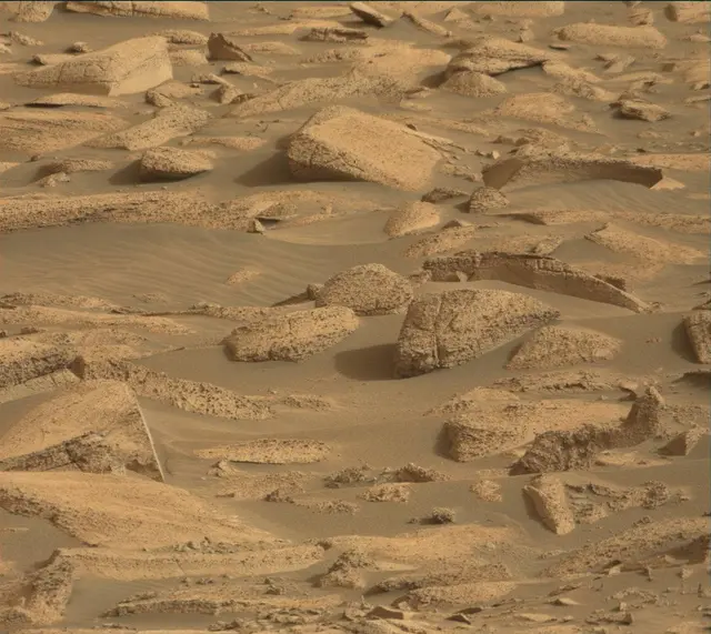 Sol 4132: Mast Camera (Mastcam)