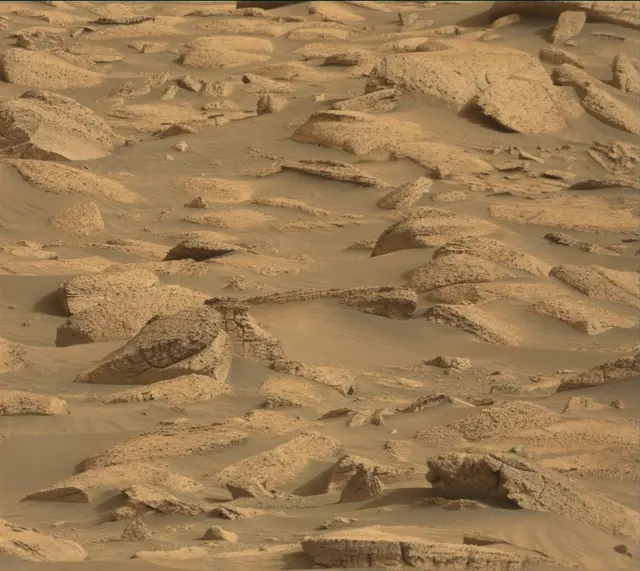 Sol 4132: Mast Camera (Mastcam)